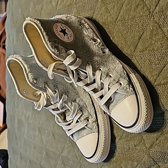 Converse Shoes - Faux fur converse